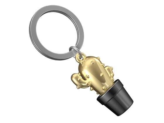 Metalmorphose.lt metalinis raktų pakabukas AUKSINIS KAKTUSAS. Metalinis korpusas, nudažytas auksinis paviršius, kaktuso 3D miniatiūra. Nerūdijančio plieno žiedas. Pakabukas iš KASDIENYBĖS PASAULIS kolekcijos.