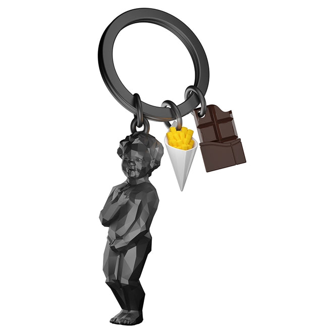 Metalmorphose.lt metalinis raktų pakabukas MANNEKEN PEACE. Metalinis korpusas, nudažyti auksiniai akcentai, juodas šokoladas, 3D belgiškos ikonos miniatiūra. Nerūdijančio plieno žiedas. Pakabukas iš KASDIENYBĖS PASAULIS kolekcijos.