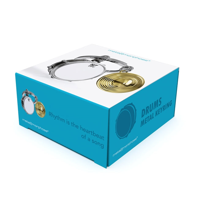 Metalmorphose.lt metalinis raktų pakabukas „Būgno Širdis“ – būgno ir lėkštės 3D dizainas iš Muzikos Pasaulis kolekcijos.
