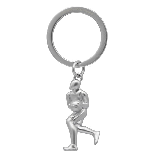 Metalmorphose.lt metalinis raktų pakabukas KREPŠINIO ŽAIDĖJAS. 3D metimo poza, detalus žaidėjo siluetas, premium cinko lydinys, plieno žiedas. Iš SPORTO PASAULIS kolekcijos.