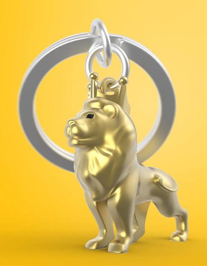Metalinis raktų pakabukas Liūtas Karalius – auksinė liūto galva, 3D detalės, tvirtas metalinis žiedas.